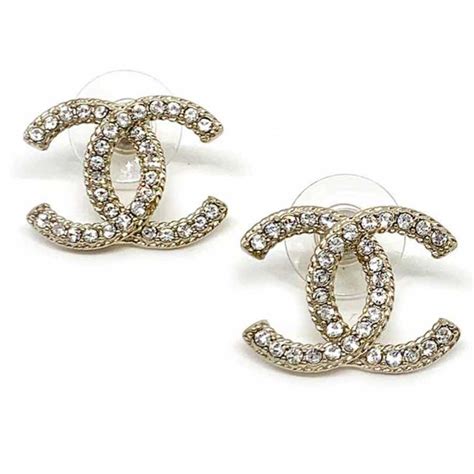 boucles d'oreilles coco chanel|Boucles d'oreilles Chanel femme occasion .